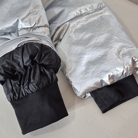 Gap Silver Big Puff Crop Jacket - Size SP - Picture 11 of 16